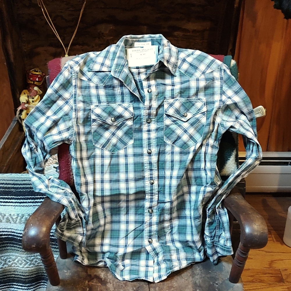 Men's Small Vintage fit American Eagle dress shirt